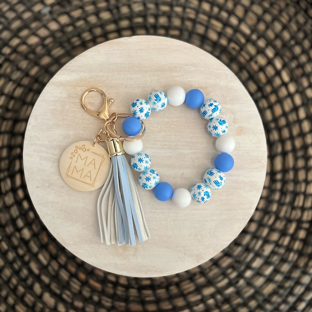 Mama floral beaded keychain